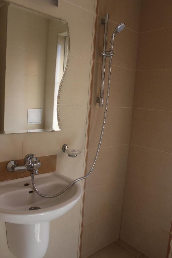 Respekt Guest House ซันนีบีช ภายนอก รูปภาพ