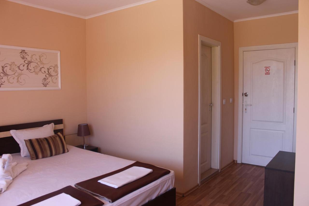 Respekt Guest House ซันนีบีช ภายนอก รูปภาพ