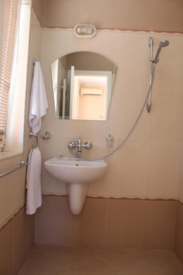 Respekt Guest House ซันนีบีช ภายนอก รูปภาพ