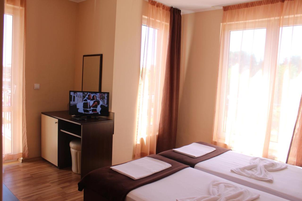 Respekt Guest House ซันนีบีช ภายนอก รูปภาพ