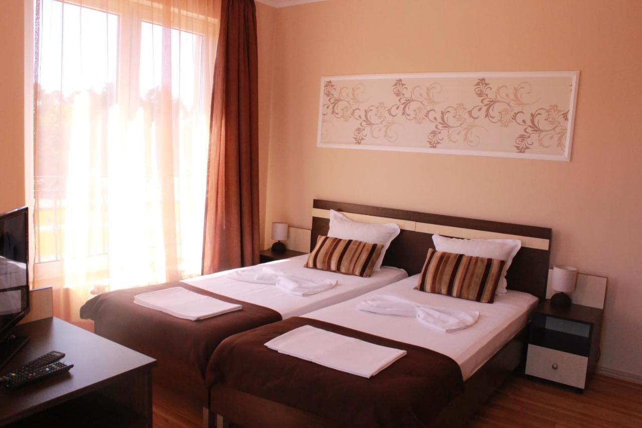 Respekt Guest House ซันนีบีช ภายนอก รูปภาพ