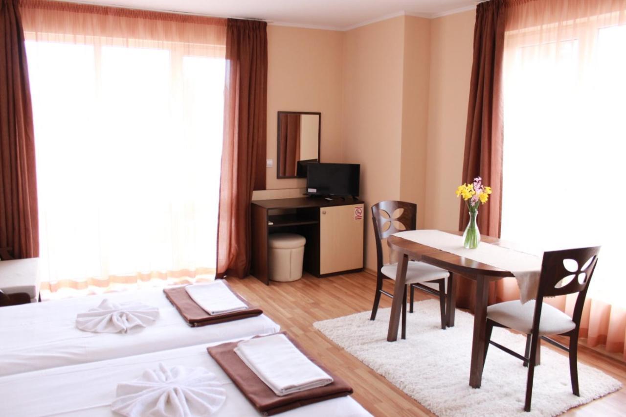 Respekt Guest House ซันนีบีช ภายนอก รูปภาพ