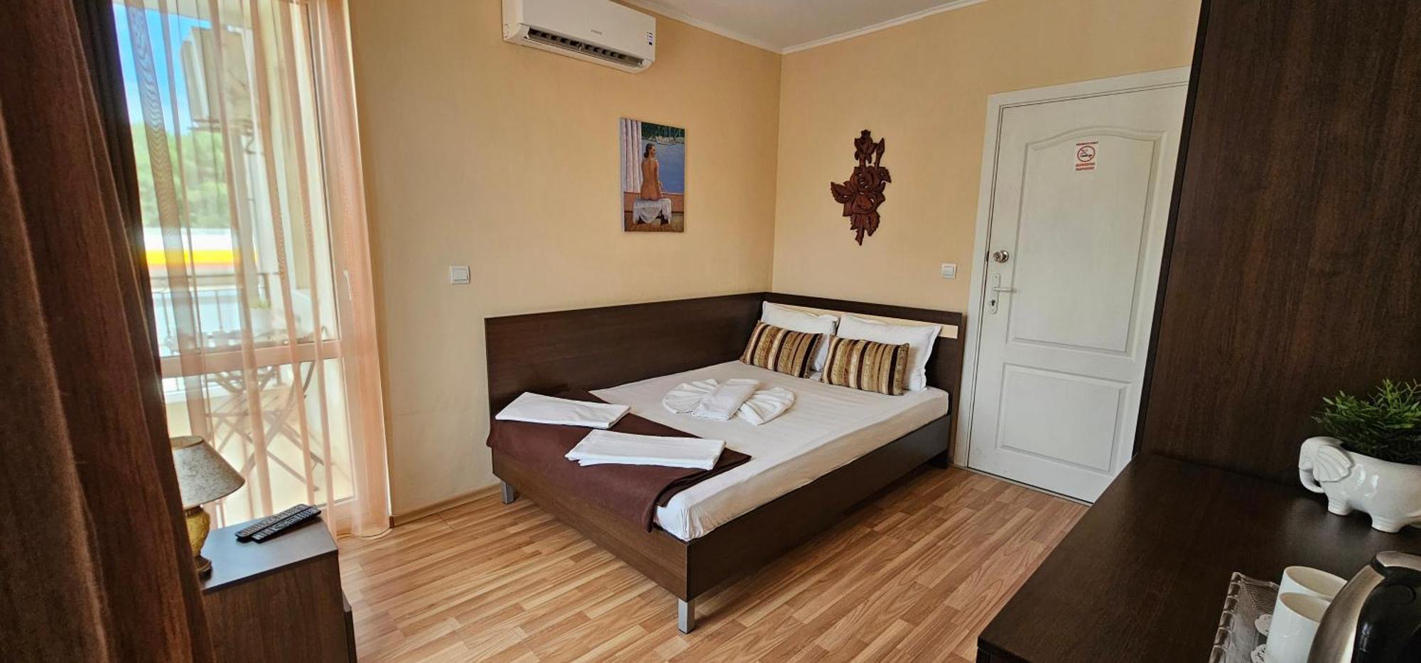 Respekt Guest House ซันนีบีช ภายนอก รูปภาพ